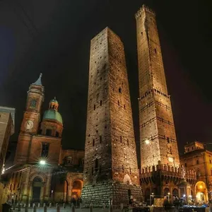 https://home-2-torri.emilia-romagnahotels.net